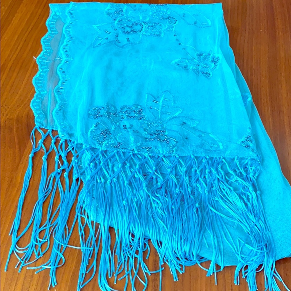 Beaded scarp